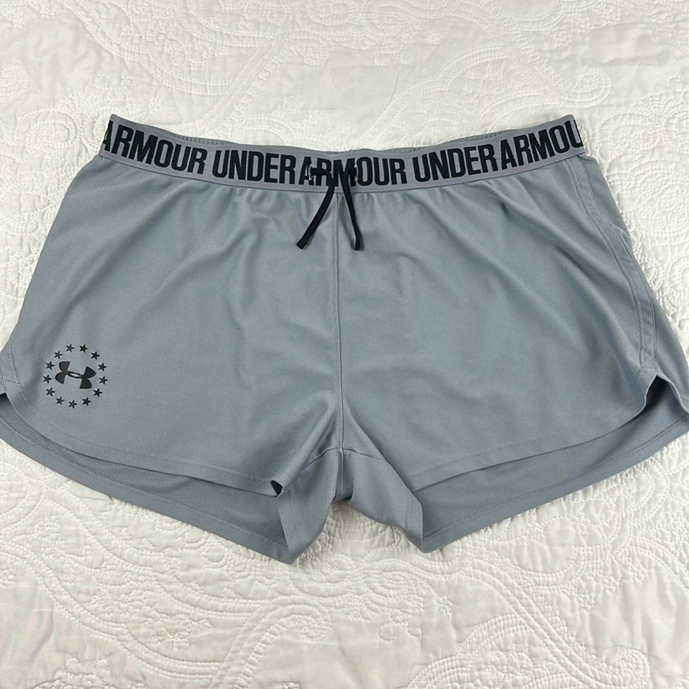 Under Armour athletic shorts women’s size XL